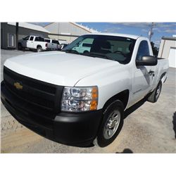 2010 CHEVROLET SILVERADO 1500 PICKUP, S/N 1GCPCPEA6AZ169274, V8 gas, A/T, A/C, odometer reading 40,7