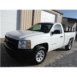 2010 CHEVROLET SILVERADO 1500 PICKUP, S/N 1GCPCPEA2AZ169045, V8 gas, A/T, A/C, odometer reading 41,1