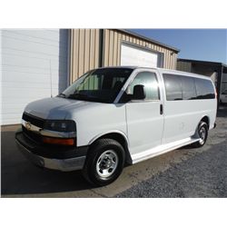 2009 CHEVROLET EXPRESS PASSENGER VAN, S/N 1GAGG25K691182996, V8 gas, A/T, A/C, odometer reading 79,3