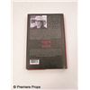 Image 2 : Scream 4 Gale Weathers-Riley (Courteney Cox) Screen Used Book Movie Props