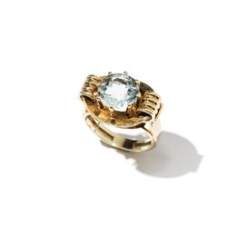 585 Gold Ring with an Aquamarine of approximately 1.5 Ct