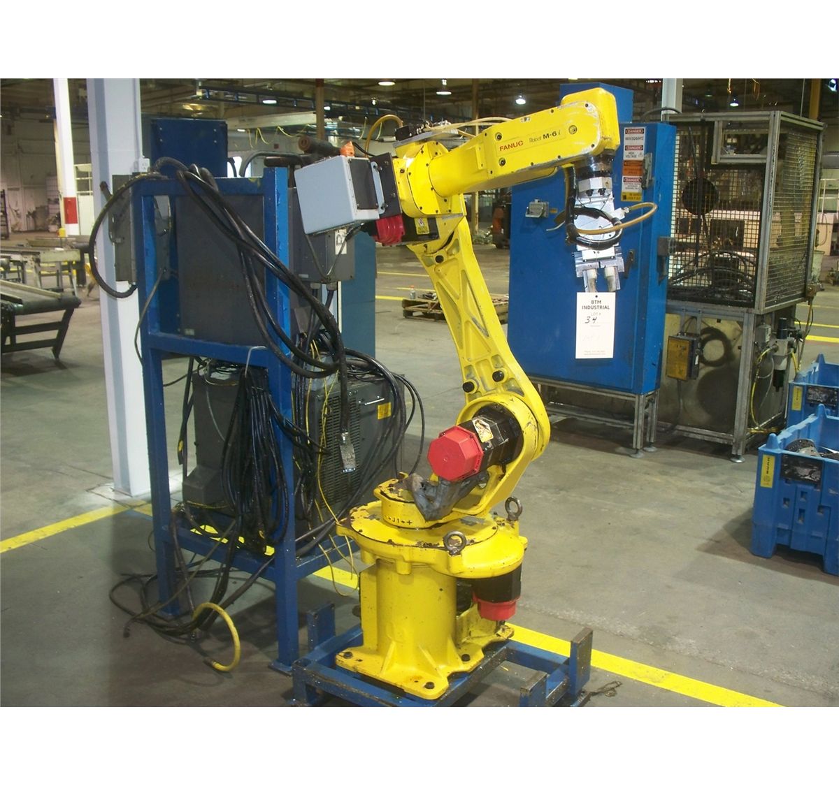 Fanuc Rj3 Fanuc M6i Robot with RJ3 Control