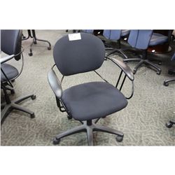 STEELCASE BLACK TASK CHAIR