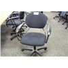 Image 2 : STEELCASE BLACK TASK CHAIR