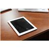 Image 2 : WHITE APPLE IPAD, WI-FI, 4TH GEN, 32 GB