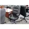 Image 2 : BLACK LEATHER HIGH BACK EXECUTIVE CHAIR