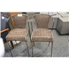 Image 2 : 2 WICKER BARSTOOLS