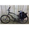 Image 1 : BLACK SCHWINN 7 SPEED CRUISE STYLE BIKE