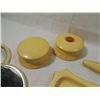 Image 3 : LOT 9 VINTAGE CELLULOID VANITY SET