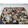 Image 1 : BOX LOT ASSORTED SEWING BUTTONS