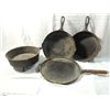 Image 1 : LOT 4 CAST IRON SKILLETS