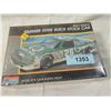 Image 1 : 1989 MONOGRAM#26 QUAKER STATE PLASTIC MODEL KIT