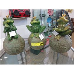 3 Glazed pottery frog prince statuettes