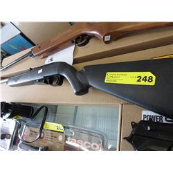 Pellet rifle - black, used.