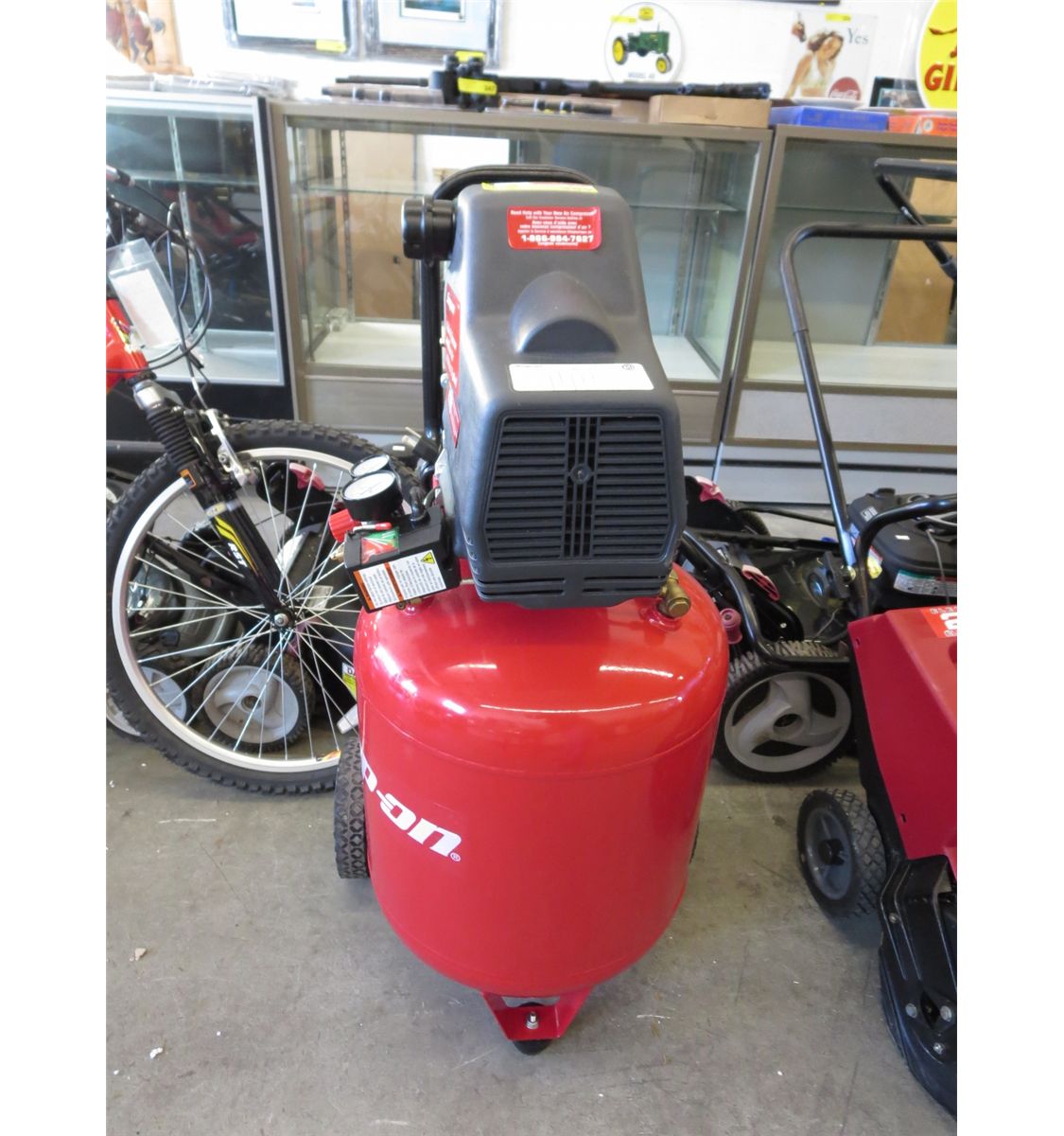 Snap On 15 gallon air compressor