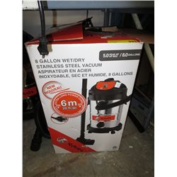 Kybota 8 gallon wet/dry shop vac