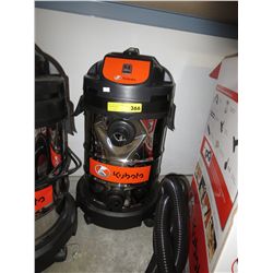 Kybota 8 gallon wet/dry shop vac