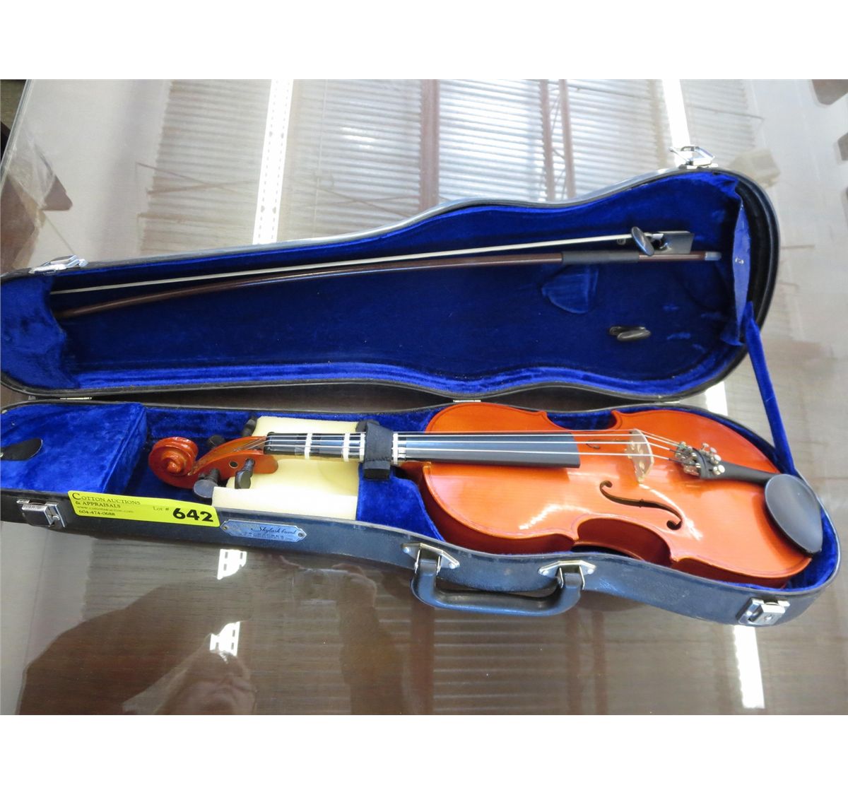 Skylark Brand child's violin