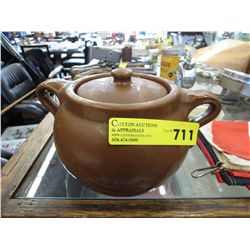 Bean pot - 4" tall, 10" dia