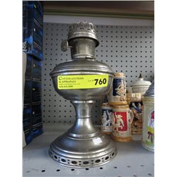 Vintage Aladdin oil lamp, no chimney