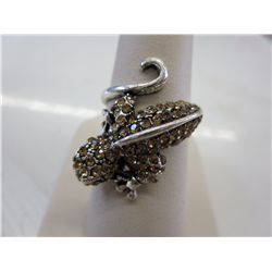 Ladies' hand set Swarovski crystal lizard ring