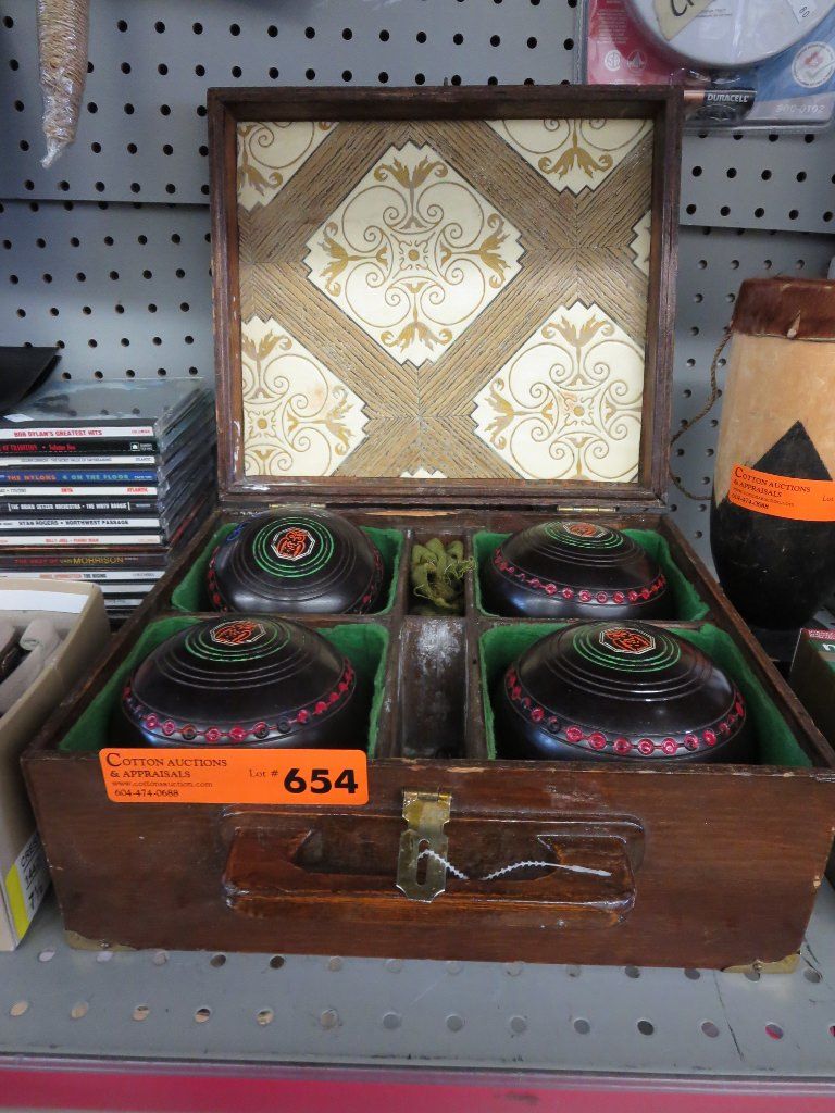 Vintage Henselite lawn bowling balls
