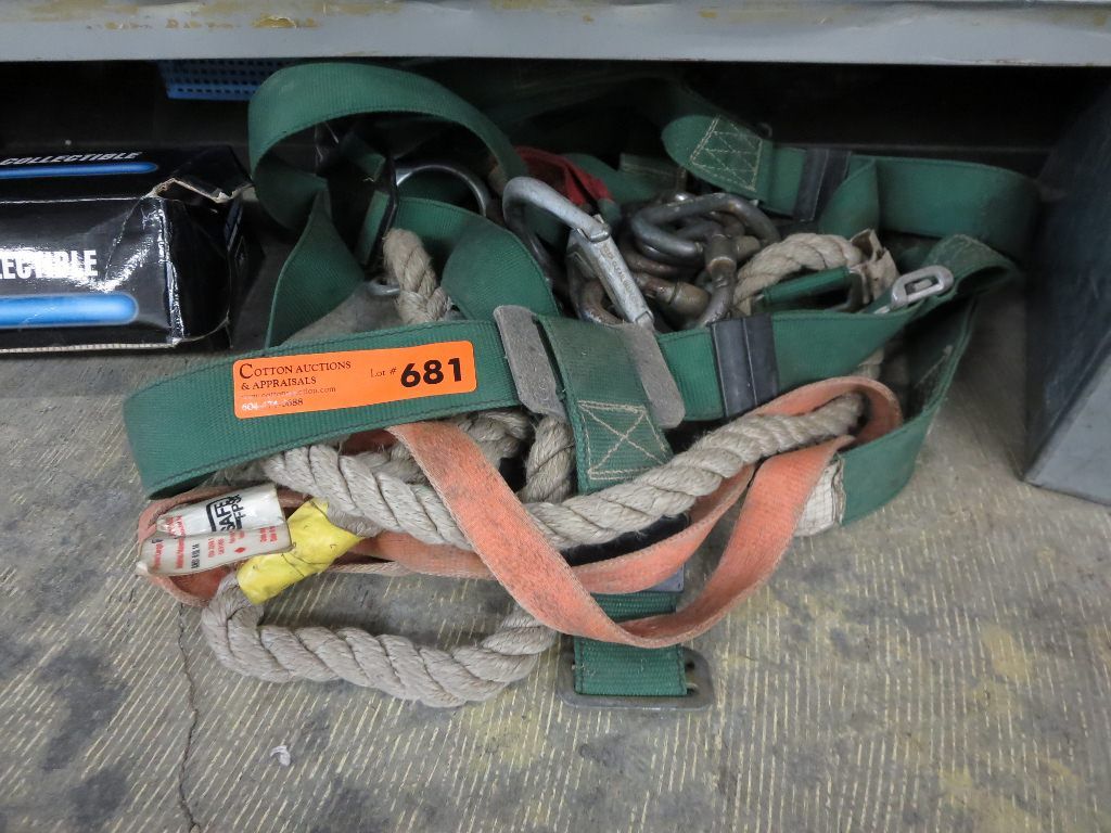Safety harness, used.