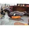 Image 1 : Carved hard wood duck