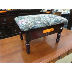 Foot stool with storage