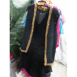 Halloween costume - Fun fur cave woman dress/vest