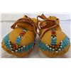Image 5 : 2 Pairs of Childs' Moccasins