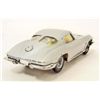 Image 2 : VINTAGE CORGI CHEVROLET CORVETTE STINGRAY TOY CAR