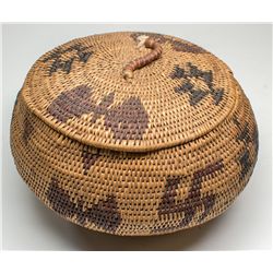 Native American basket with lid: Washoe