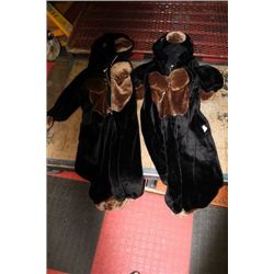 2 MONKEY COSTUMES ( ONE MONEY)