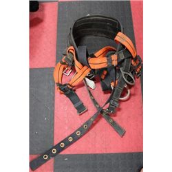 3M SAFETY HARNESS