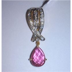 2.650g Pendant Made in 14kt 2.040g Gold, 0.28 Ctw Diamond, 2.77 Ctw Ruby