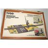 VINTAGE OPERATING CROSSING GATE *TYCO* # 908 COMES IN ORIGINAL BOX!! SET CAME OUT OF SAFE BOX!!