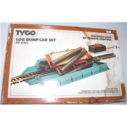 VINTAGE HO TRAIN LOG DUMP CAR SET UNLOADS LOGS BY REMOTE CONTROL *TYCO* #926 COMES IN ORIGINAL BOX!!