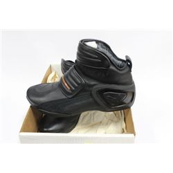 NEW MENS SIZE 12 GORTEX SHOES