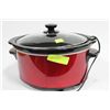 Image 1 : RED BETTY CROCKER SLOW COOKER