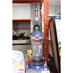 HOOVER WIND TUNNEL UPRIGHT VACUUM