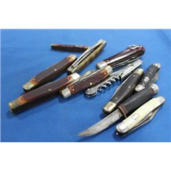 CUP OF 12 SMALL VINTAGE POCKET KNIVES