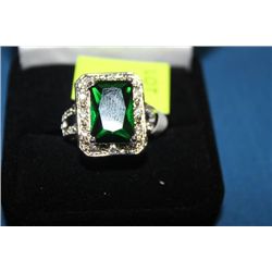LADIES DESIGNER LAB PERIDOT RING ON CHOICE : 10