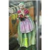 Image 1 : ENGLISH BONE CHINA BOUQUET FIGURINE