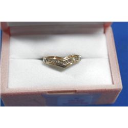 10 KT GOLD DIAMOND (0.26CTS) RING