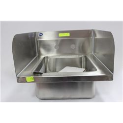 ME-22 STAINLESS STEEL WALL MOUNT HAND SINK