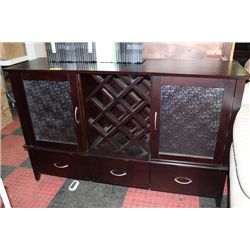 2 DOOR 3 DRAWER SIDEBOARD