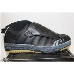 SHIMANO BIKING SHOES SIZE 11.5