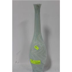 GLASS VASE