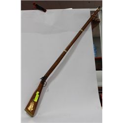 REPLICA FLINT LOCK GUN